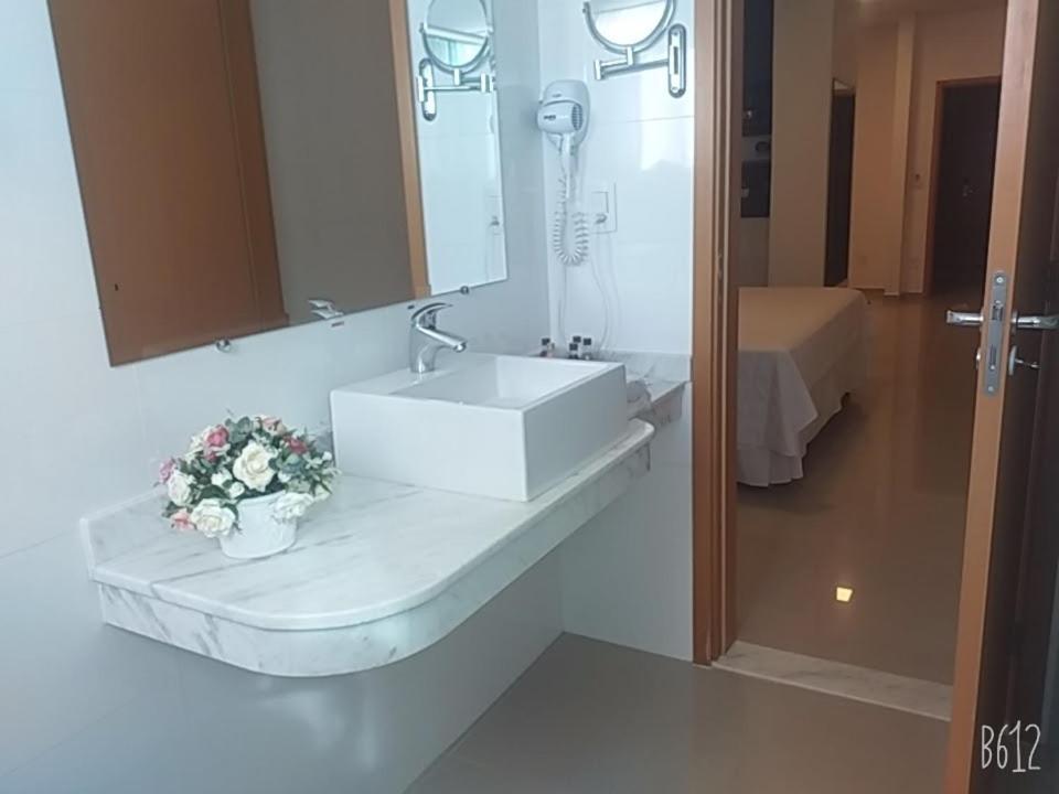 Excellence Plaza Hotel Ботукату Экстерьер фото